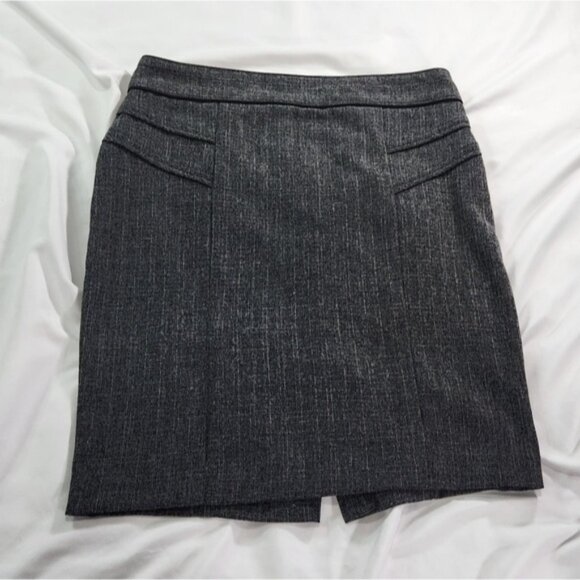 Dresses & Skirts - Byline Grey Pencil Skirt Size 9
